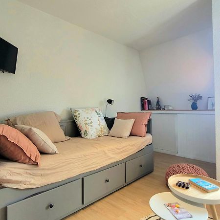 Studio Avec Tres Belle Vue Sur Les Angles Et Proche Des Pistes Luaran gambar